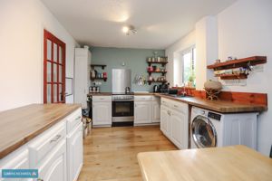 Kitchen/Diner- click for photo gallery